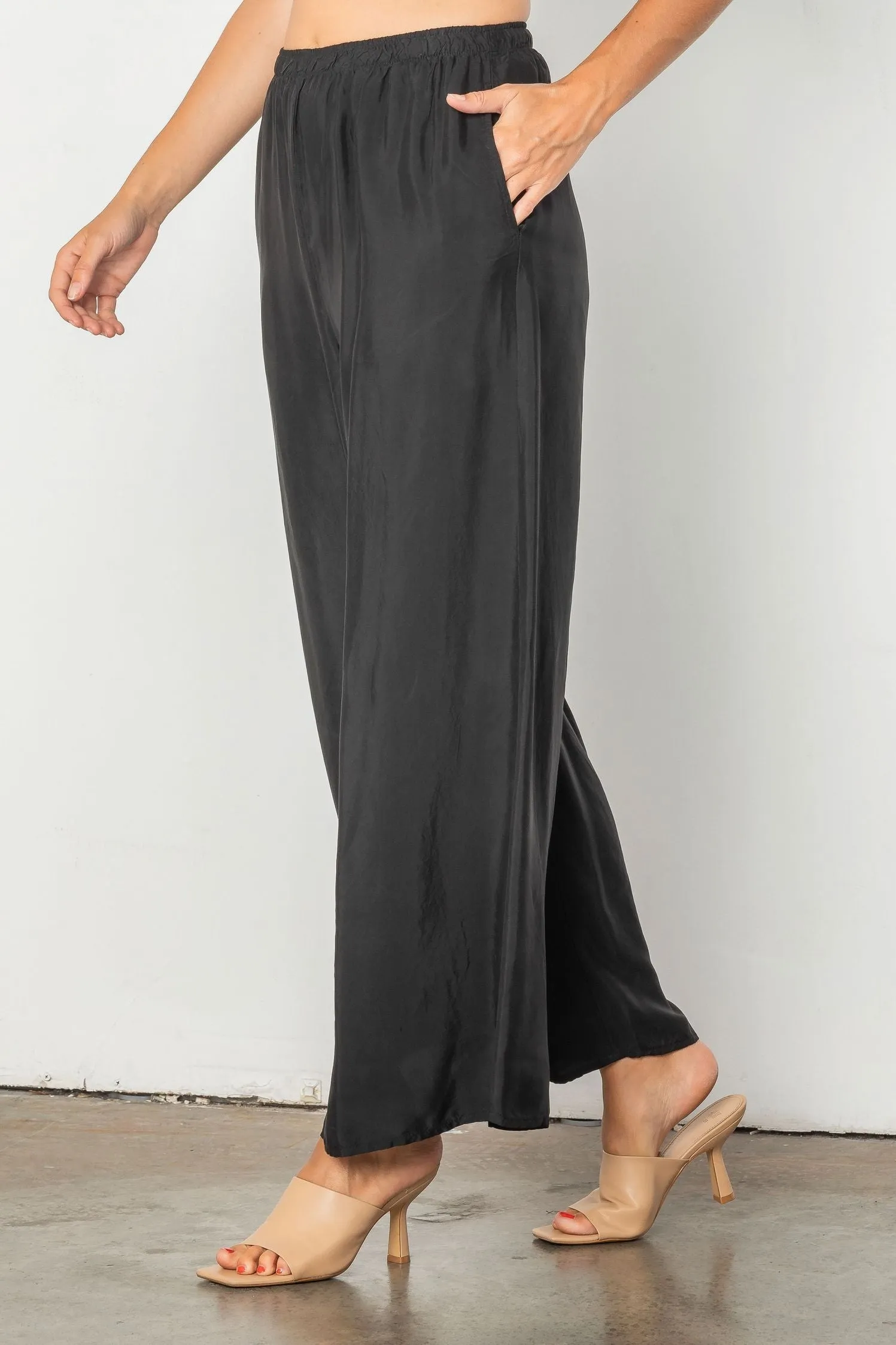 Black Wide Leg Elastic Waist Pant