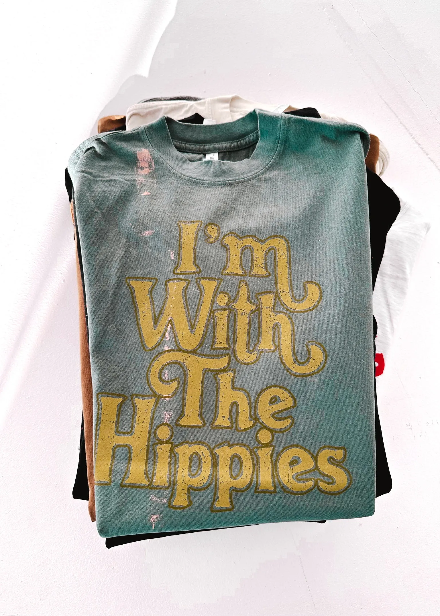 I'M WITH THE HIPPIES BLEACHED OUT SIDE SLIT TEE