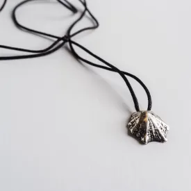 Rock limpet - casual cord necklace - silver 925 - black oxidation - unisex