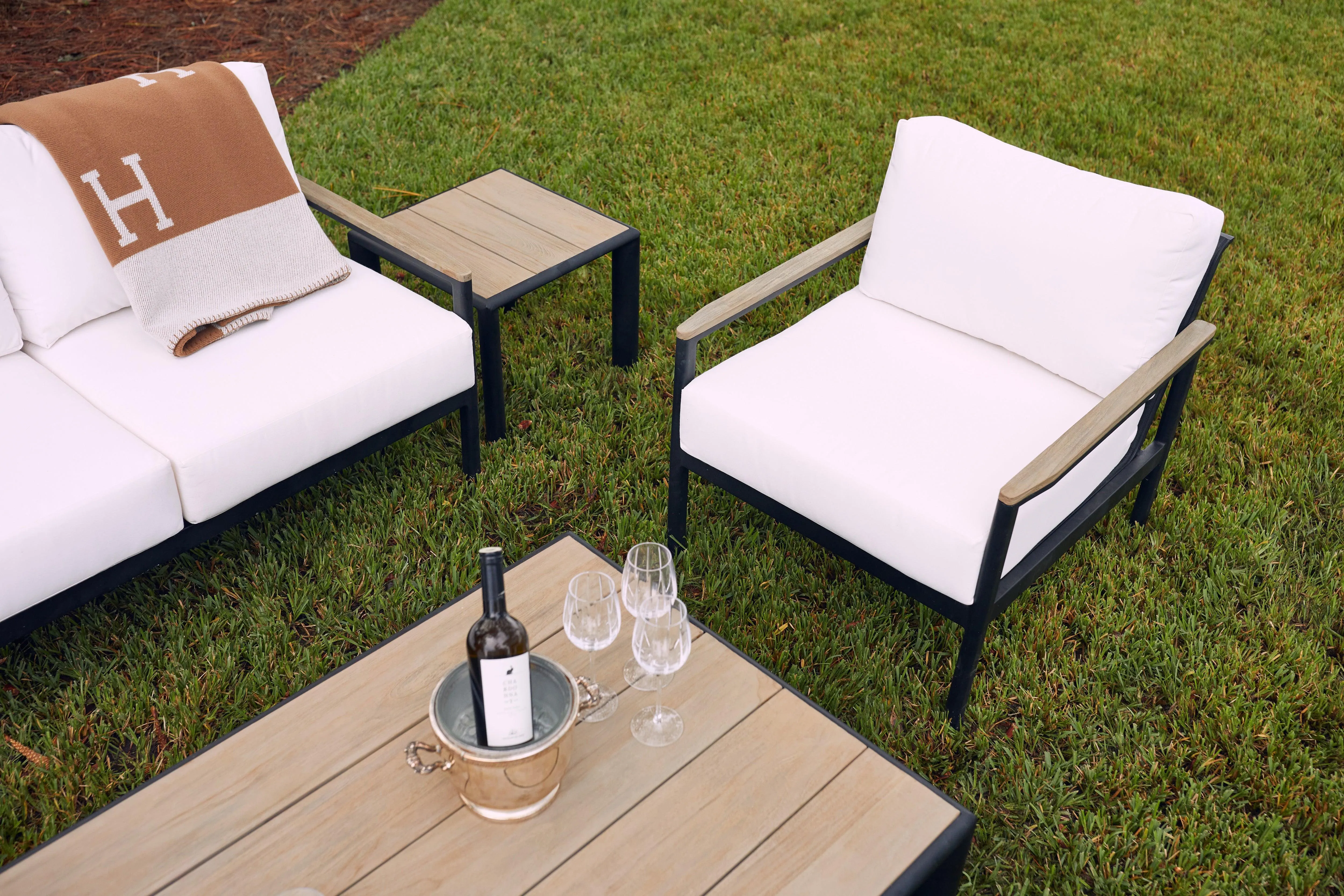 Savannah Outdoor Coffee Table